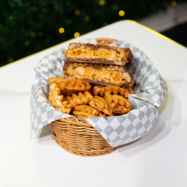 Pulled Pork Sandwich with Waffle Fries (MONDAY SPECIAL)